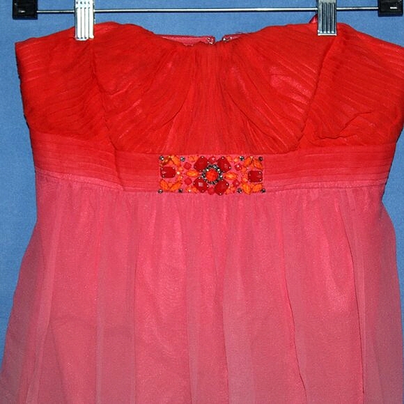 BCBGMAXAZRIA Strapless Ombre Cocktail Dress - Women's Size 4 - Red to Pink - Emb - Picture 3 of 13
